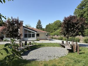 Front View- click for photo gallery